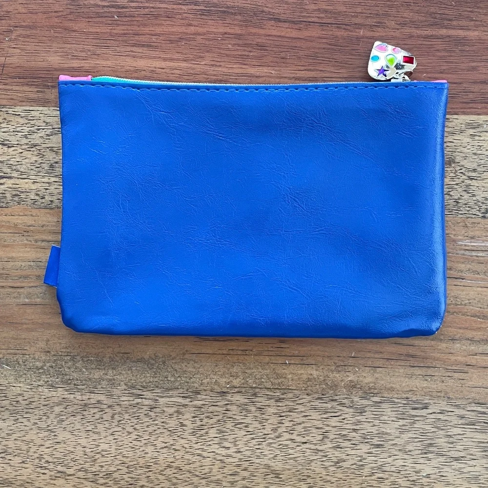 ipsy vibrant pink